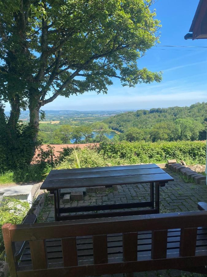 Upper Grippath Farm Holiday Cottages Newport  Esterno foto