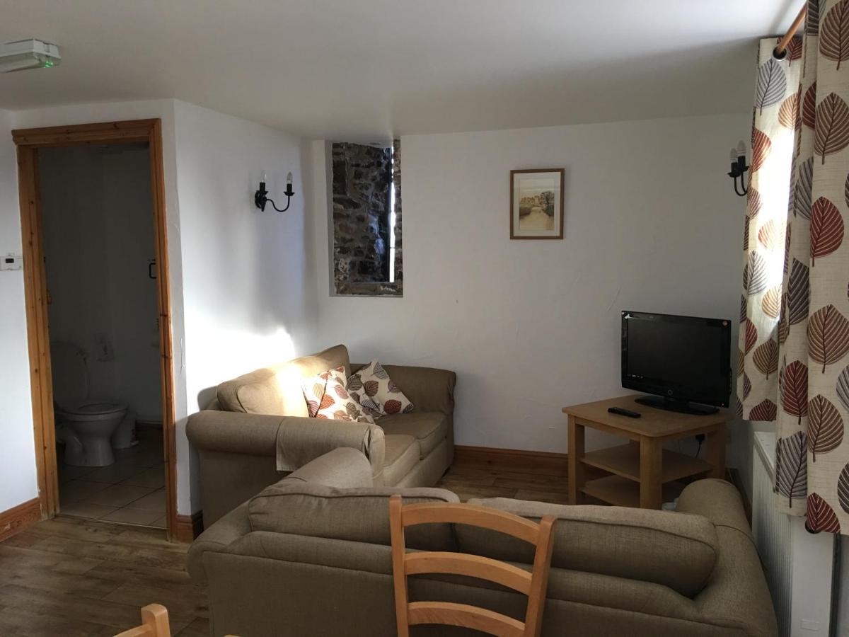 Upper Grippath Farm Holiday Cottages Newport  Esterno foto