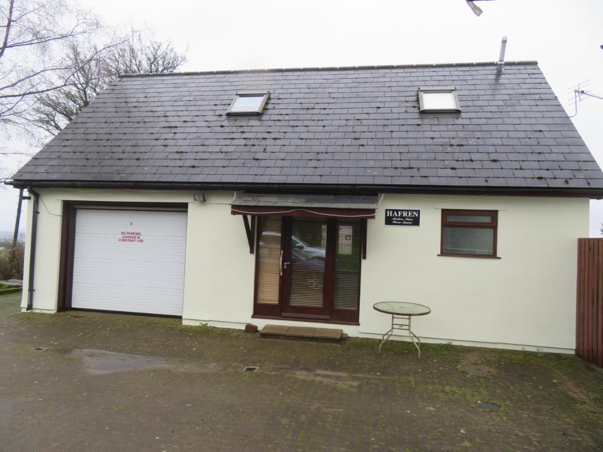 Upper Grippath Farm Holiday Cottages Newport  Esterno foto