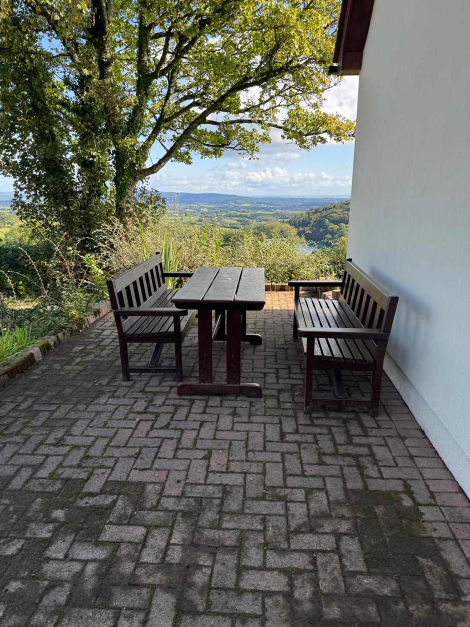 Upper Grippath Farm Holiday Cottages Newport  Esterno foto
